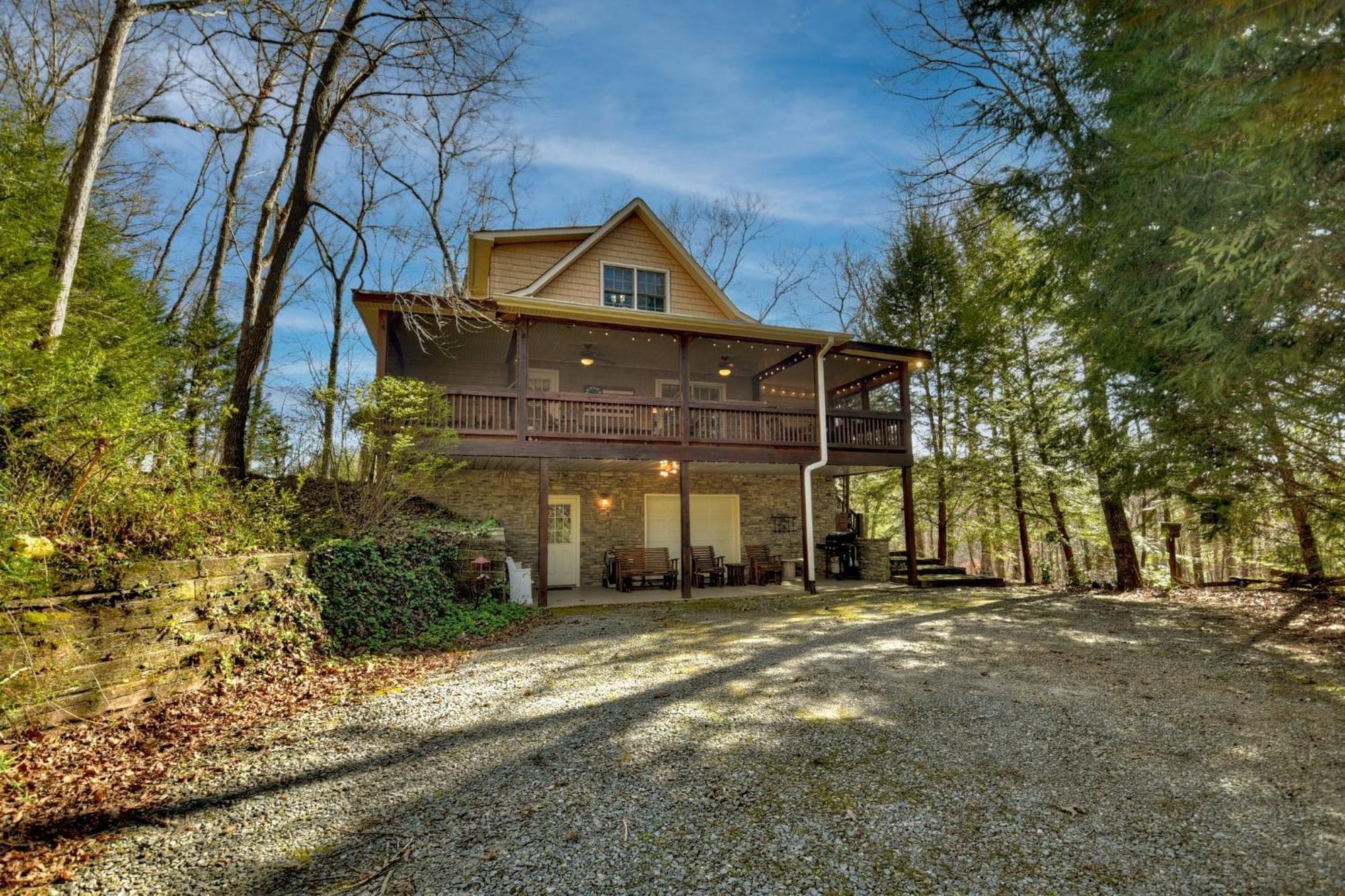Southern Living Cottage Cozy Up By The Fire Relax On The Porch And Enjoy Peaceful Surroundings บลูริดจ์ ภายนอก รูปภาพ