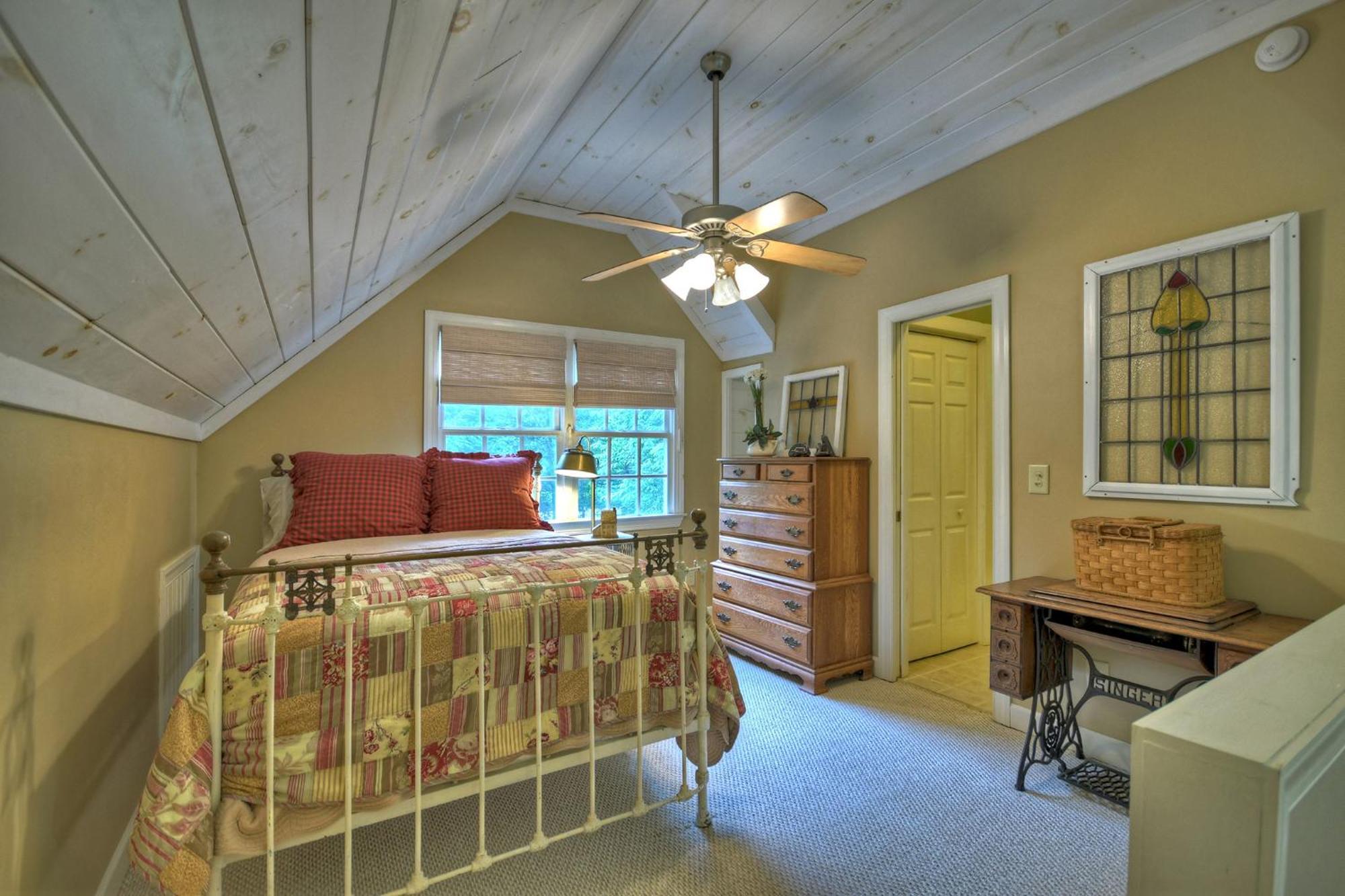 Southern Living Cottage Cozy Up By The Fire Relax On The Porch And Enjoy Peaceful Surroundings บลูริดจ์ ภายนอก รูปภาพ